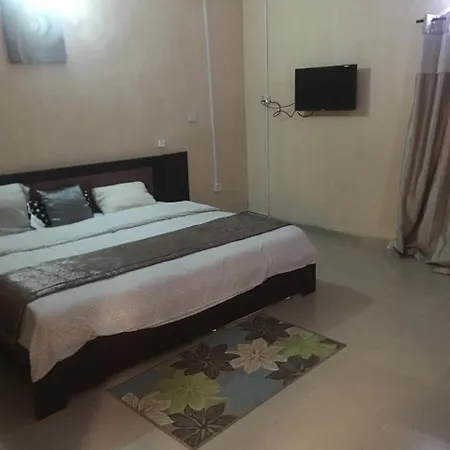 Hotel Dabotov And 4*